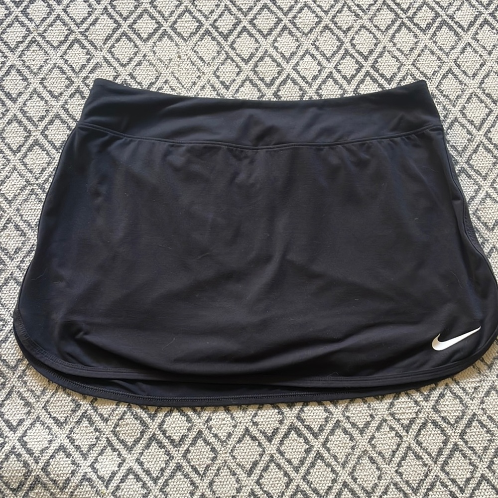 Nike Mid Waisted Tennis Skirt
